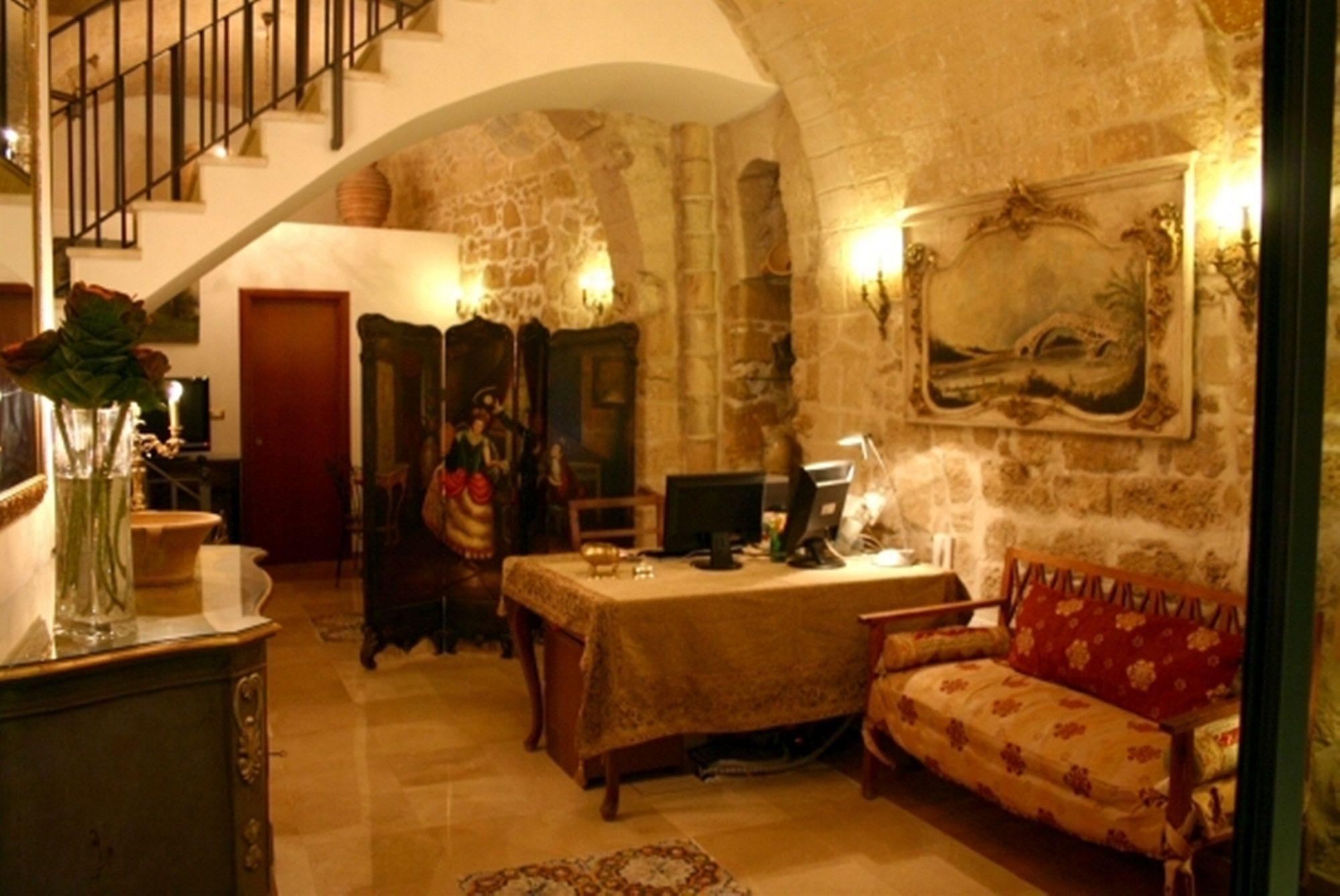 Bed and Breakfast S.Andrea degli Armeni Dimora di Charme Taranto Esterno foto