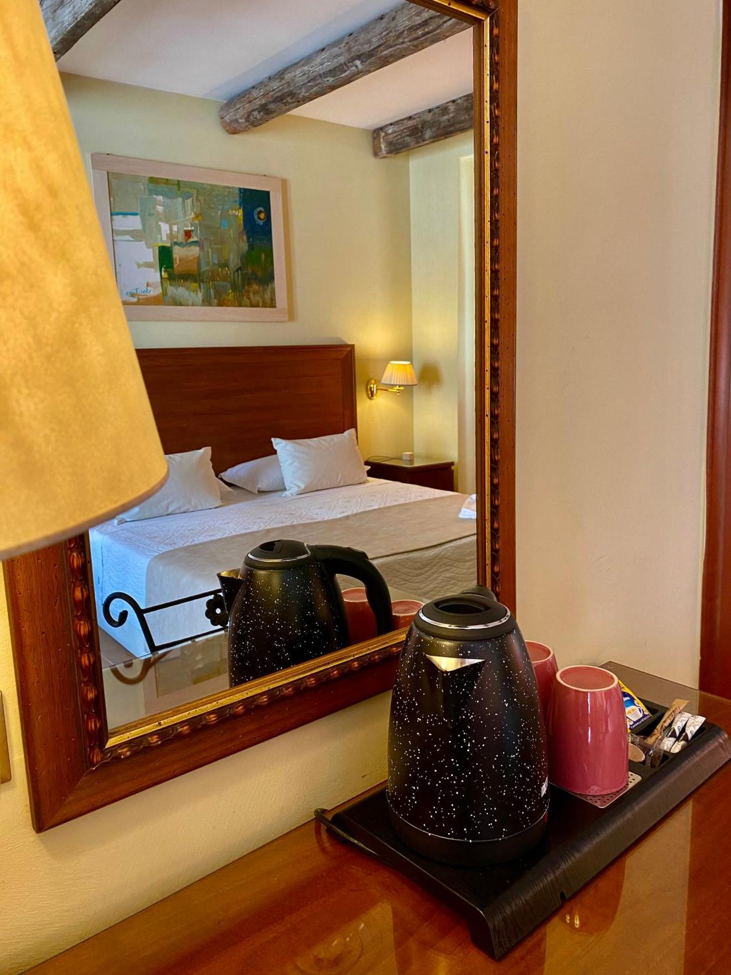 Bed and Breakfast S.Andrea degli Armeni Dimora di Charme Taranto Esterno foto