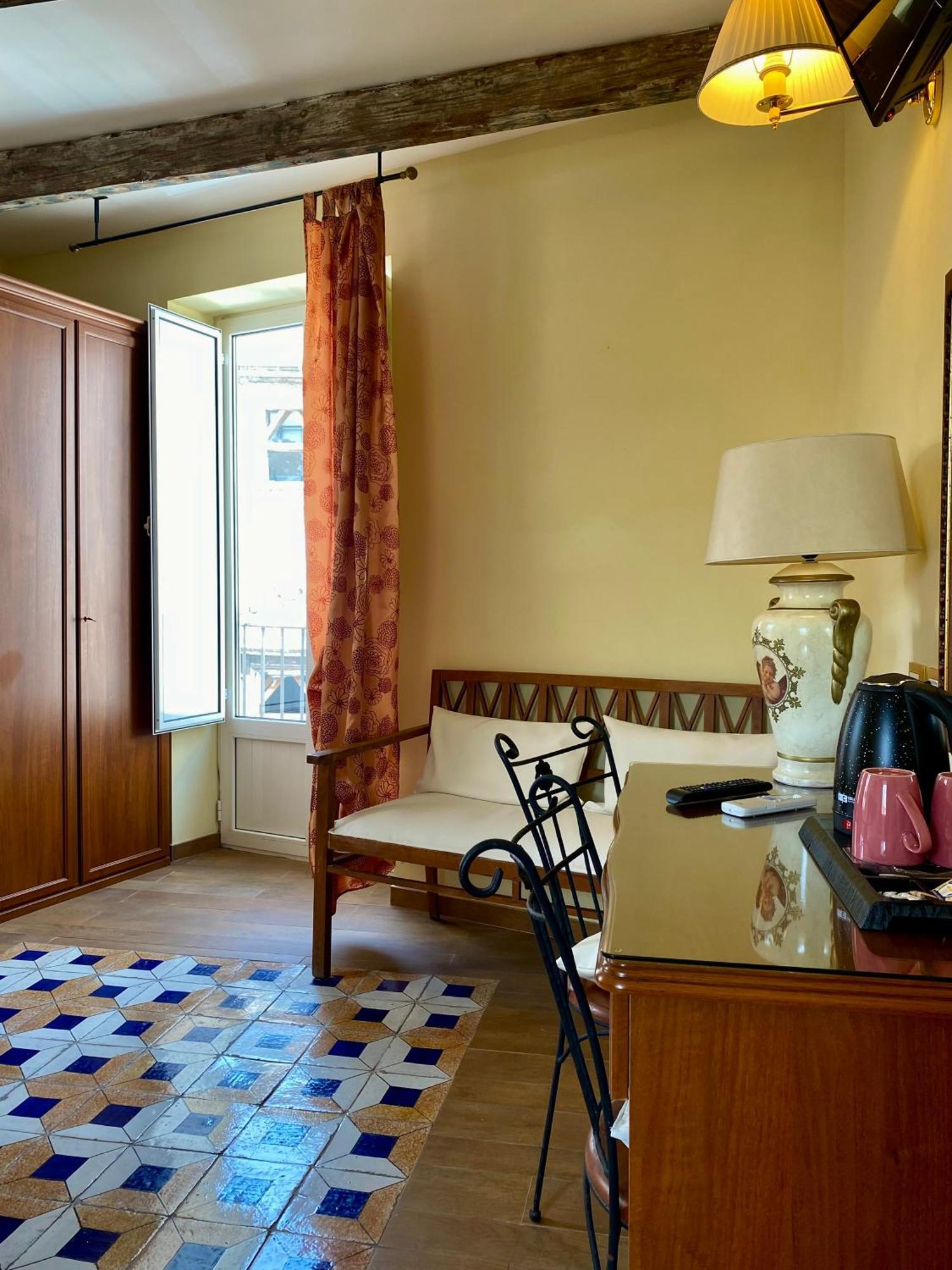 Bed and Breakfast S.Andrea degli Armeni Dimora di Charme Taranto Esterno foto